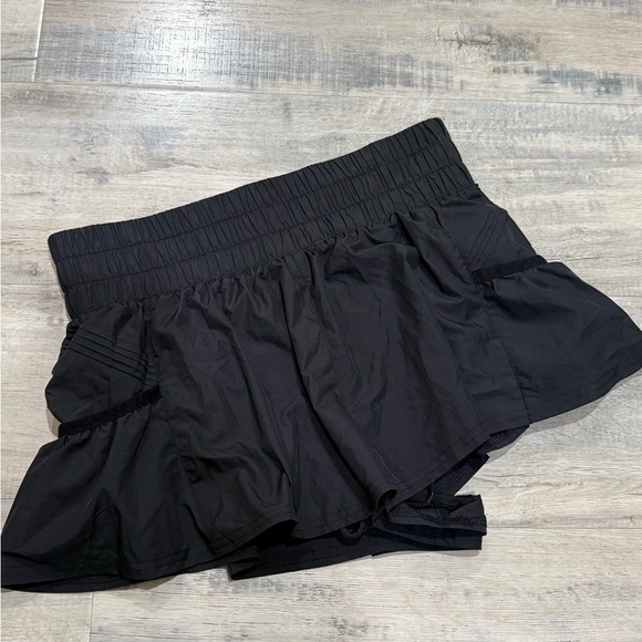 Free People Pants - Free People. Get your flirt on shorts size small! NWOT